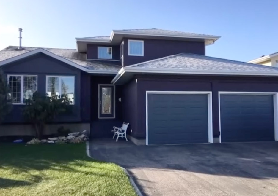 Exterior stucco painting Saskatoon